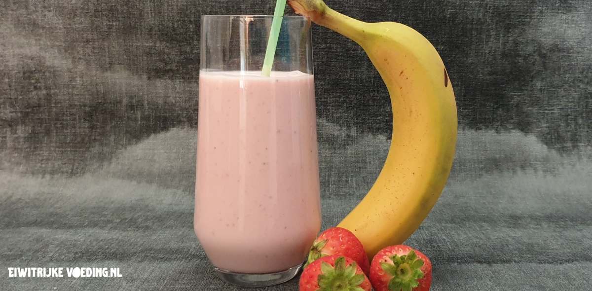 smoothie met aardbei en skyr